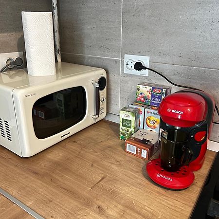 Airport Flyhub Chic Apartment ヤシ エクステリア 写真