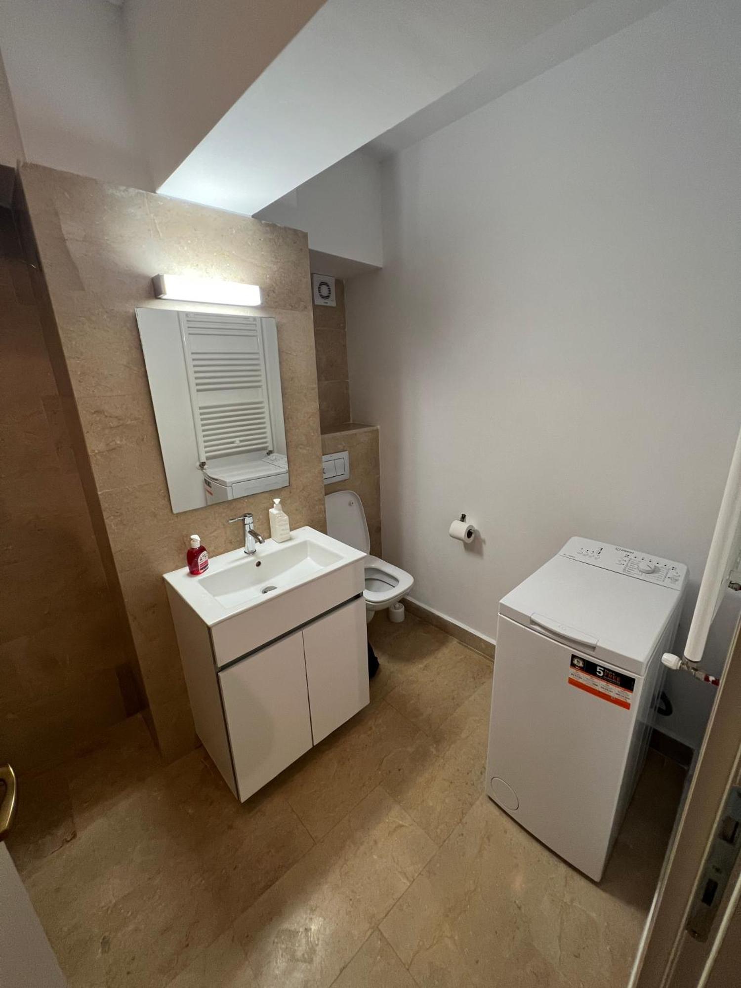 Airport Flyhub Chic Apartment ヤシ エクステリア 写真