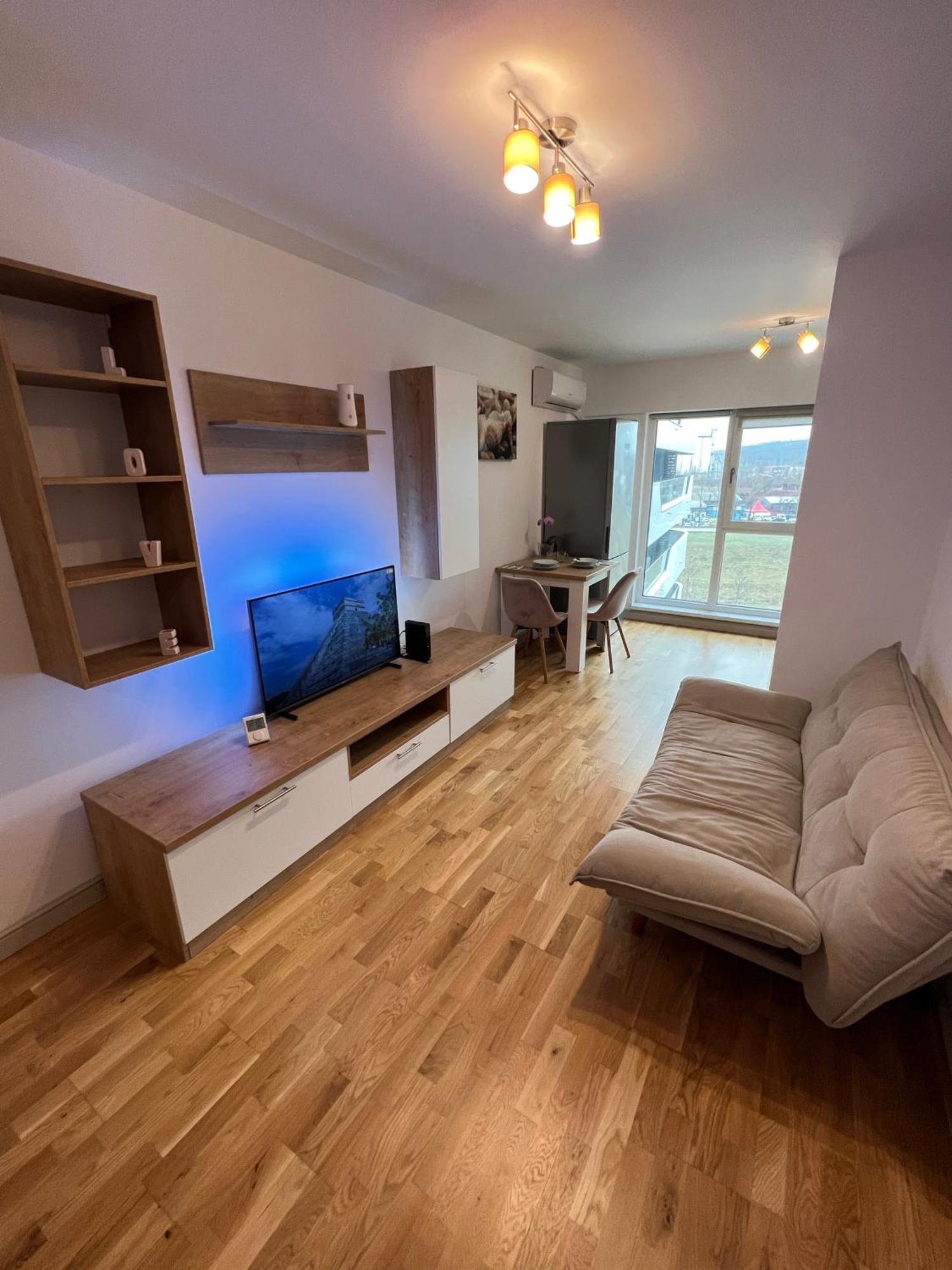 Airport Flyhub Chic Apartment ヤシ エクステリア 写真